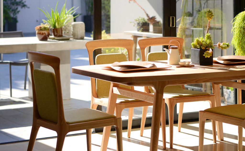 OAK dining room furniture